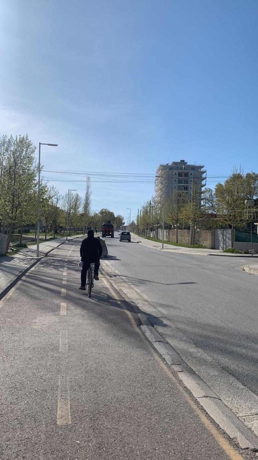 Arlind'S Apartaments Vlorë Esterno foto